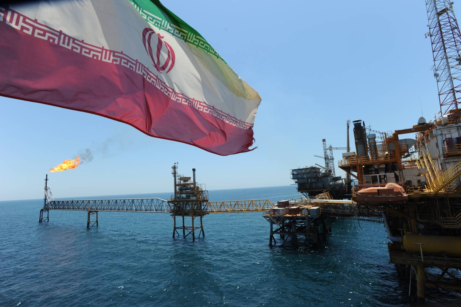 Иран в течение года станет лидером по экспорту нефти