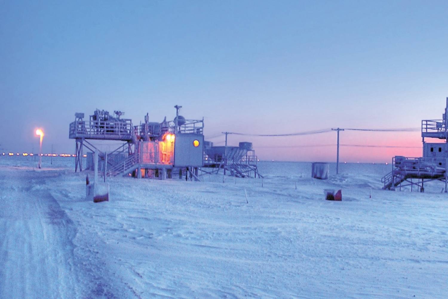 Администрация президента США разрешила добычу нефти на Аляске