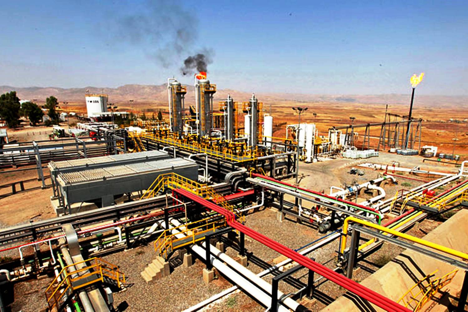 Разведка Ирака оценила доход ИГ от продажи нефти в $50 млн ежемесячно