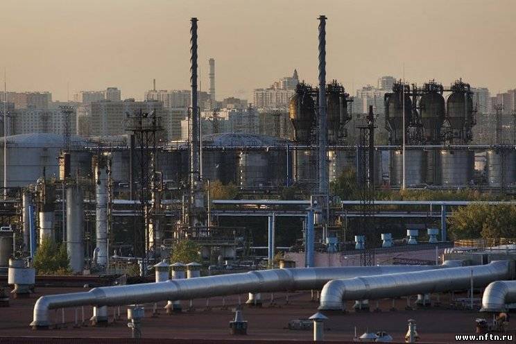 В России первичная переработка нефти увеличилась на 2,1%